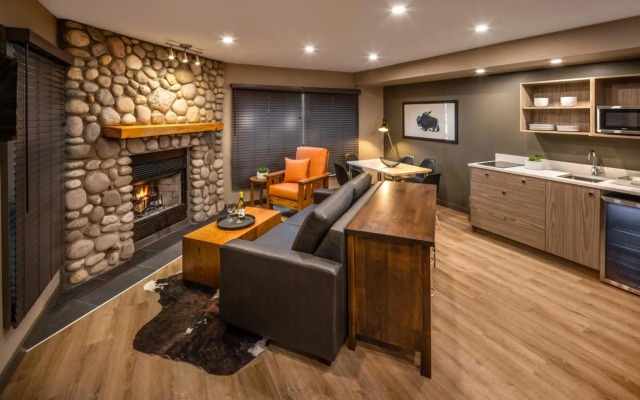 Buffalo Mountain Lodge