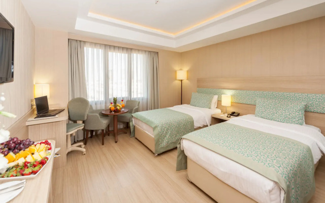 Hotel Golden Way Giyimkent