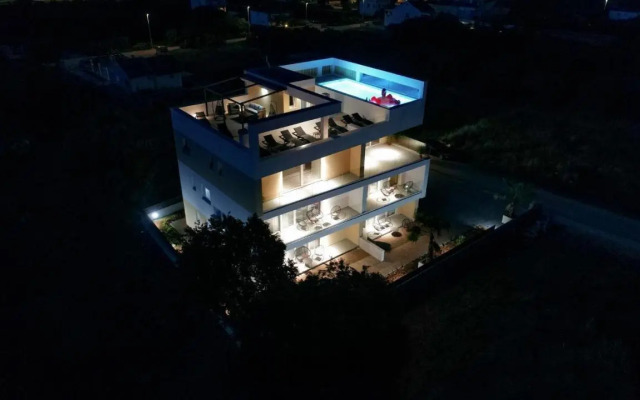 Luxury Apartments La Perla