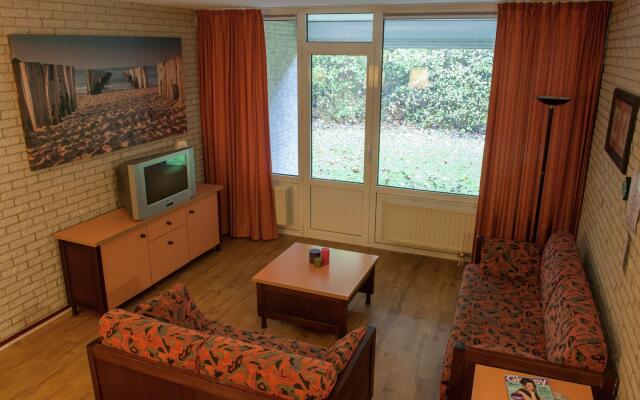 Vibrant Apartment with Dishwasher near Grevelingen Lake