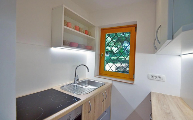 Sweet Stay Forest House