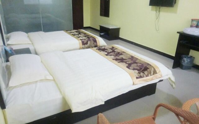 Golden Business Hotel