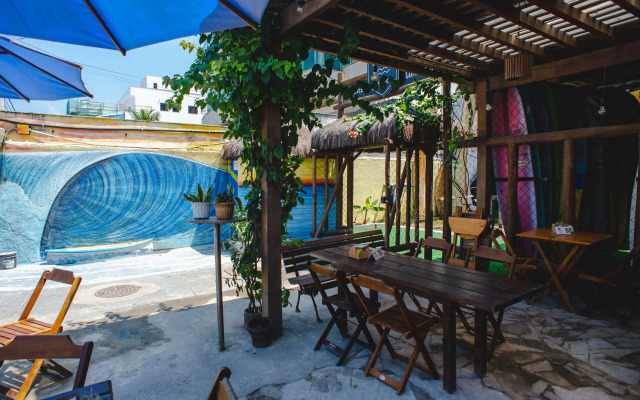 Longboard Paradise Suites