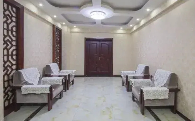 Oriental Pearl Hotel