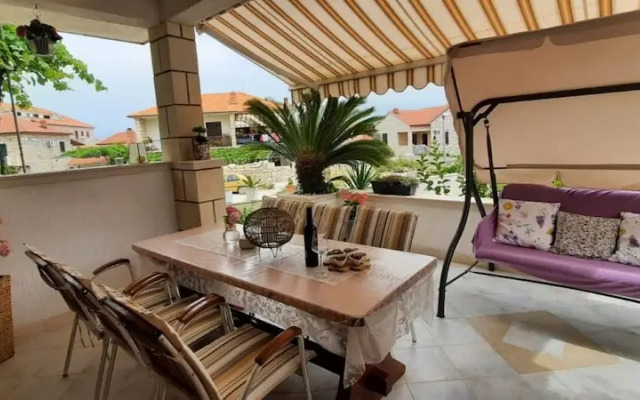 Žana - 30m From Beach - A2