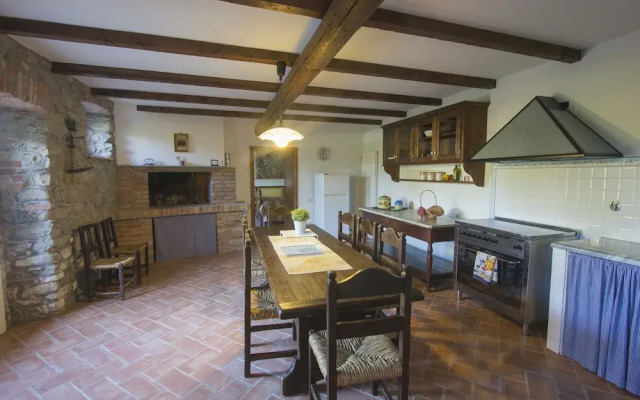 Coriana Apartments & Villas