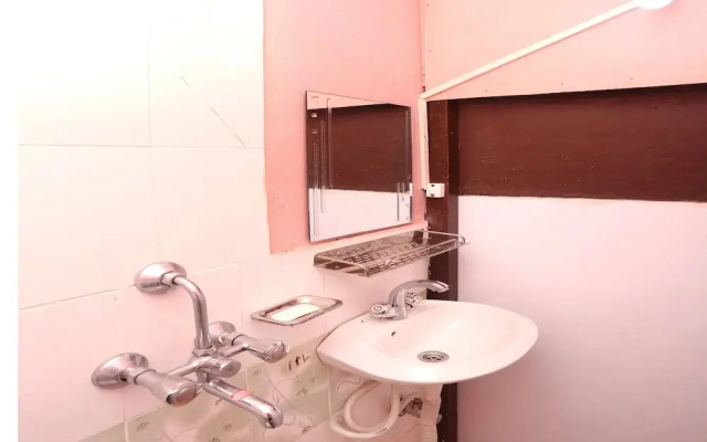 SPOT ON 627 Potala Top View Restaurant