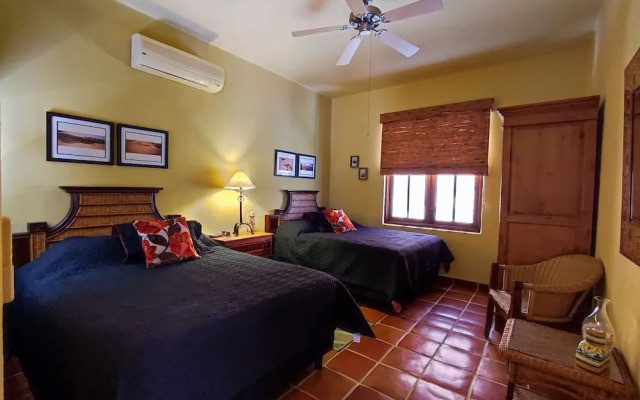 Casa Barcelona 2 BR by Casago