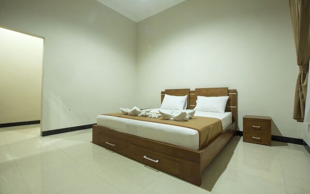 Ladiva Shore Hotel
