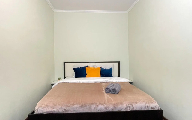 Relax Apart on Engels Street