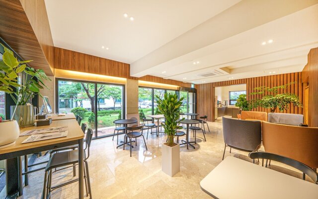 Yaja Hotel Peace Square branch