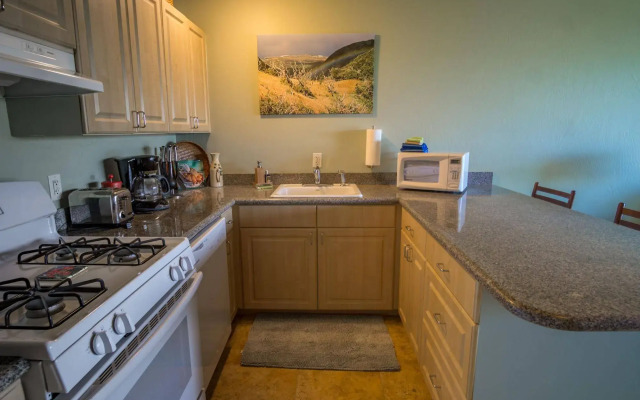 Molokai Vacation Properties – Wavecrest