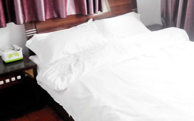 Luoyang Lerujia Hotel
