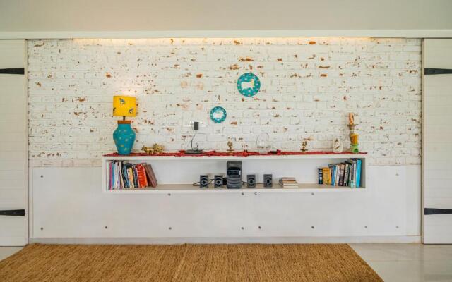 SaffronStays Onellaa, Nashik - infinity pool villa surrounded by a vineyard