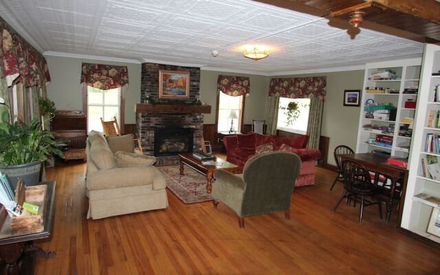 Smugglers Notch Inn
