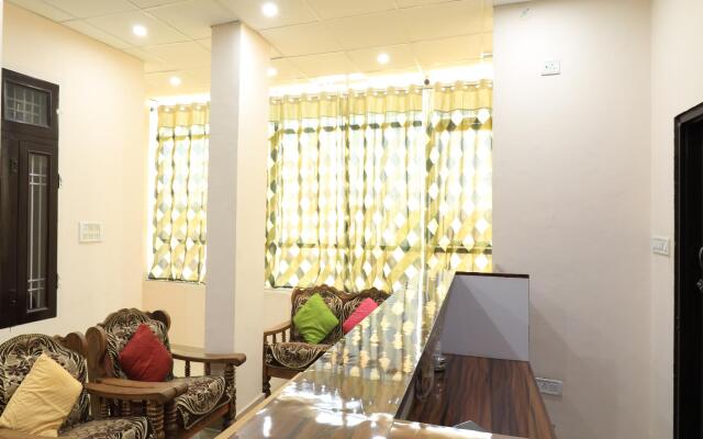 OYO Flagship 29364 Deepak Hotel And Restaurant