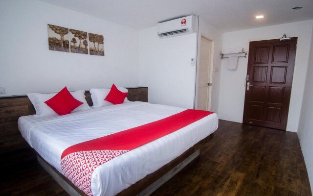 Mandurah Room & Cafe by OYO Rooms