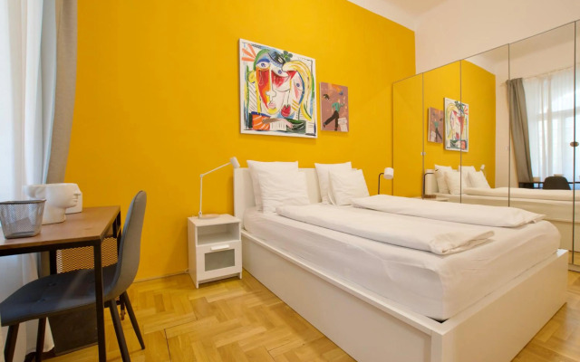 Standard Apartment by Hi5 - St. King street 16.