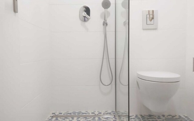 Casa c/ Piscina e Terraço em Faromystay