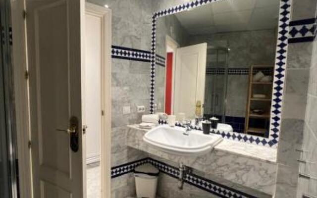 Sevilla Central Suites. Apartamentos Fabiola
