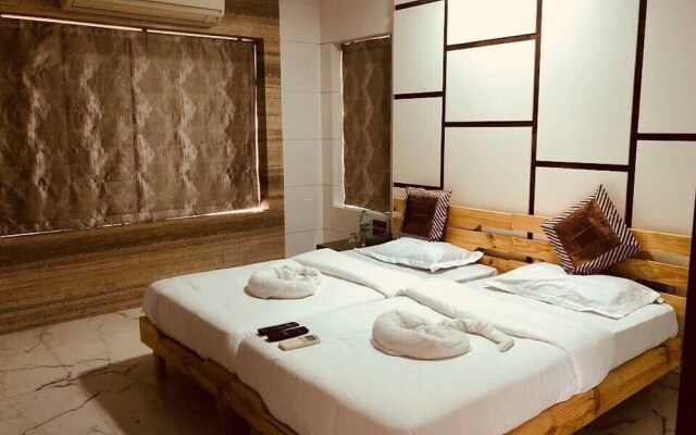 Economical Stay In Heart Of Mumbai