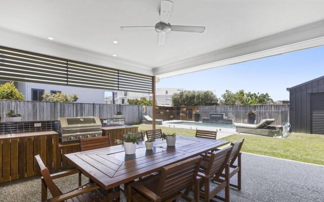 Ebony Rose - Tweed Coast Holidays