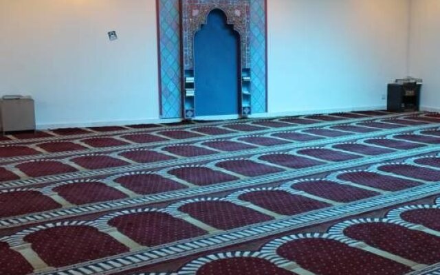 Jadly Hotel