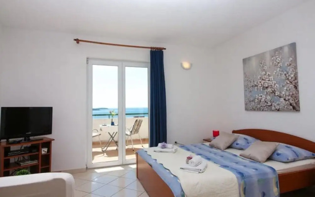 Šara - Free Parking - SA1