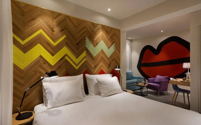 Cucu Hotel