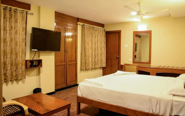 Poppys Tower Tiruppur