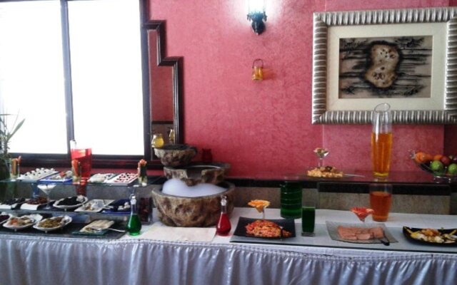 Al Mourouj Inn Hotel