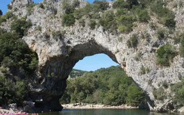 Maison Salavas, 4 Pièces, 8 Personnes - Fr-1-382-116