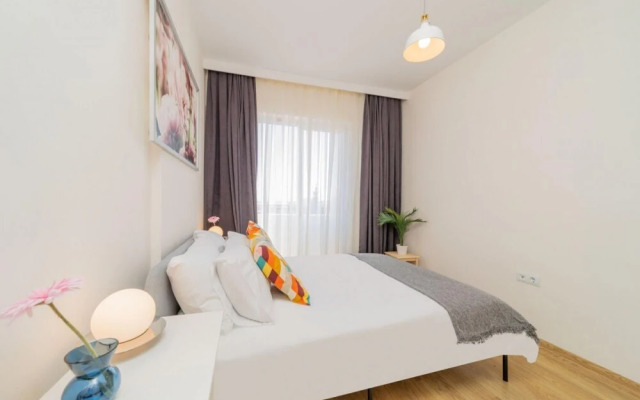Missafir Gorgeous Flat With Shared Pool in Kepez