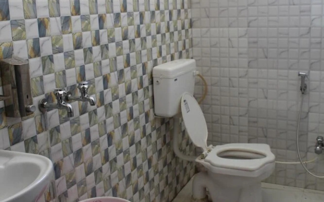 Hotel Gokul inn