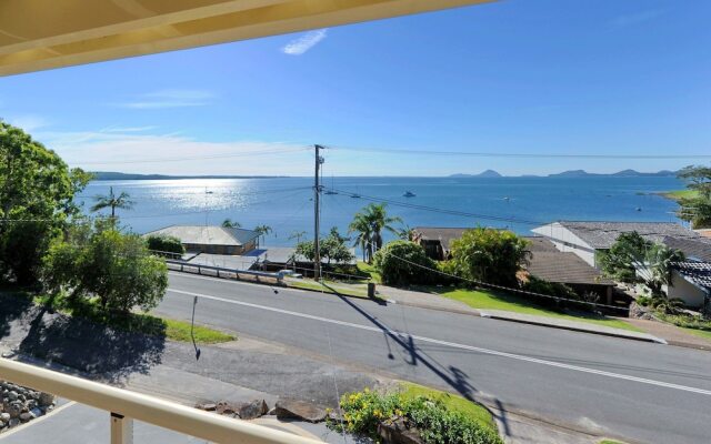 Soldiers Point Road, 50