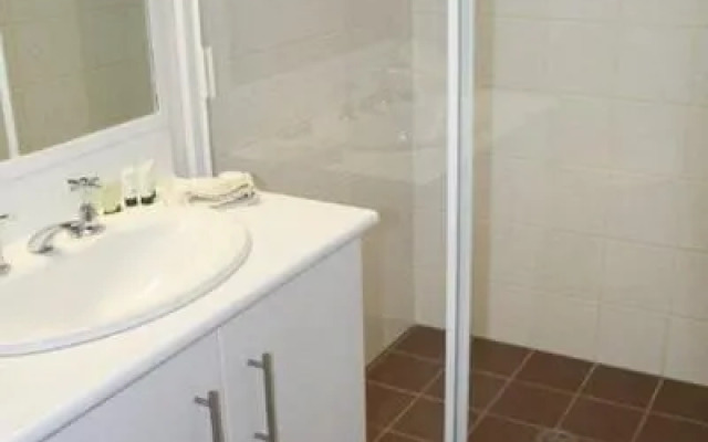 Amooran Serviced Apartments Motel