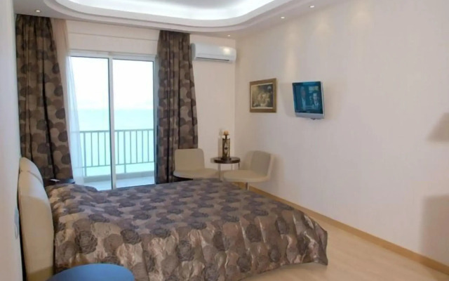 Messinian Bay Hotel