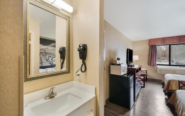 Super 8 Indian Head MD