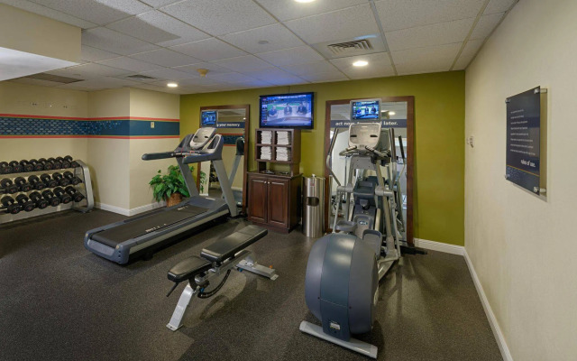 Hampton Inn & Suites Charlotte/South Park at Phillips Place