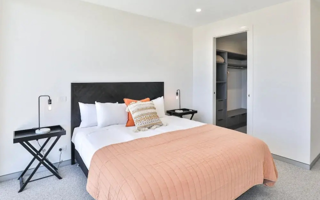 Indulge Apartments City View Penthouses