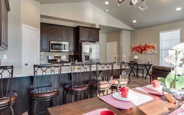 Red Cliffs 3 Bedroom Apts by Redawning