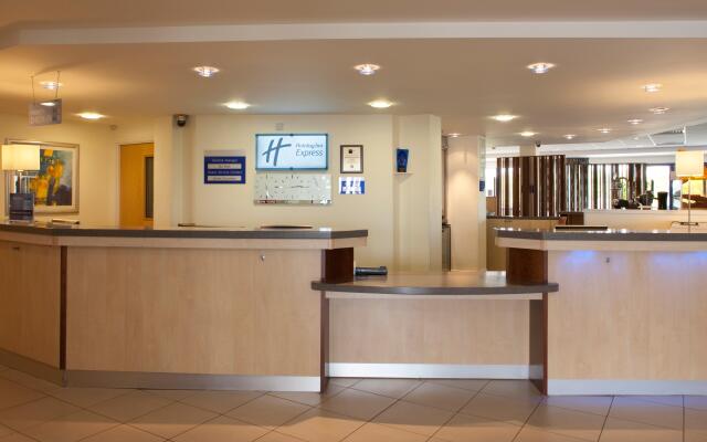 Holiday Inn Express Cardiff Airport by IHG