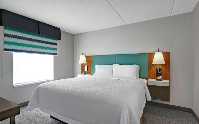 Hampton Inn & Suites by Hilton Belleville