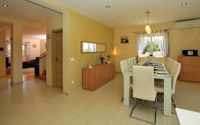 Amazing Home in Lumbarda With Wifi and 6 Bedrooms