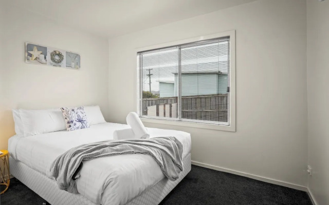 Tranquil Tranmere- City Views- 3 Bedroom