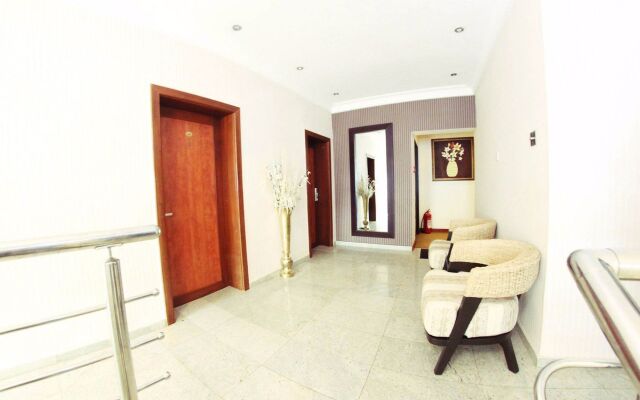 Pearl Gate Hotel