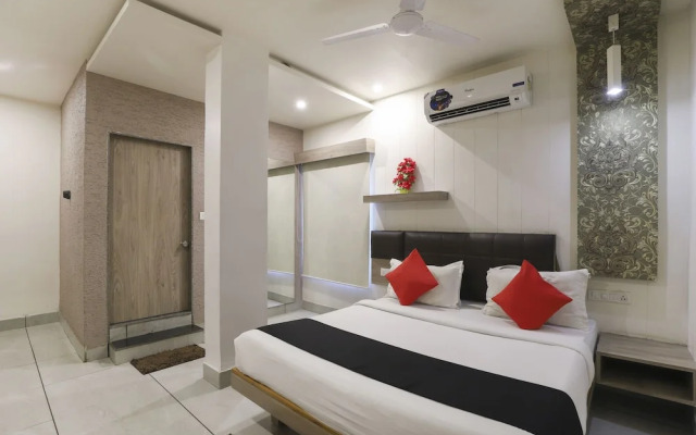 Capital O 48764 Apple Residency