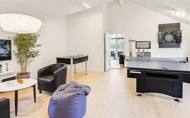 5 Star Holiday Home in Vaeggerlose