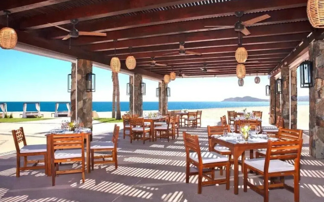 2BD Beach Front Luxury in Cabo