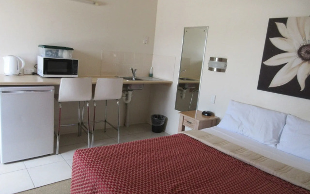Nambour Lodge Motel